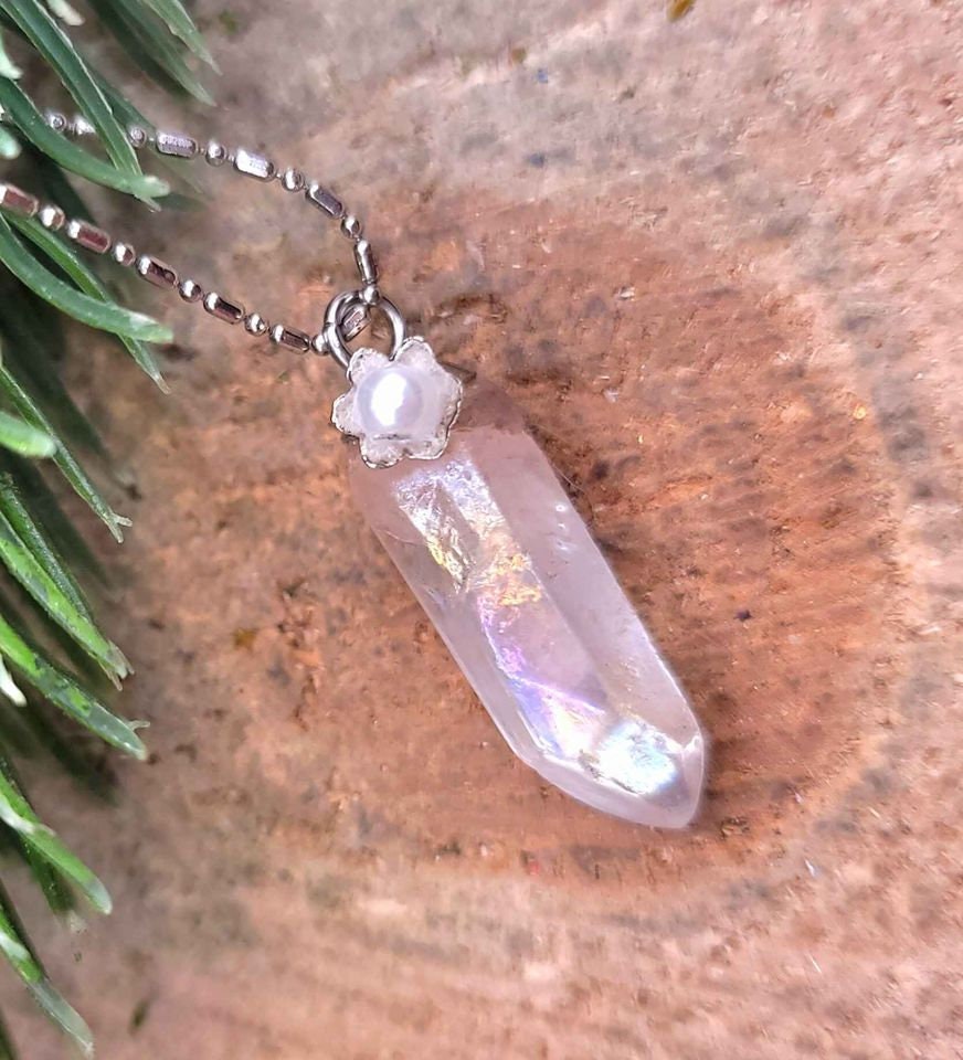 Beautiful Rainbow Aura Nature Crystal Point With Flower Pendant Necklace
