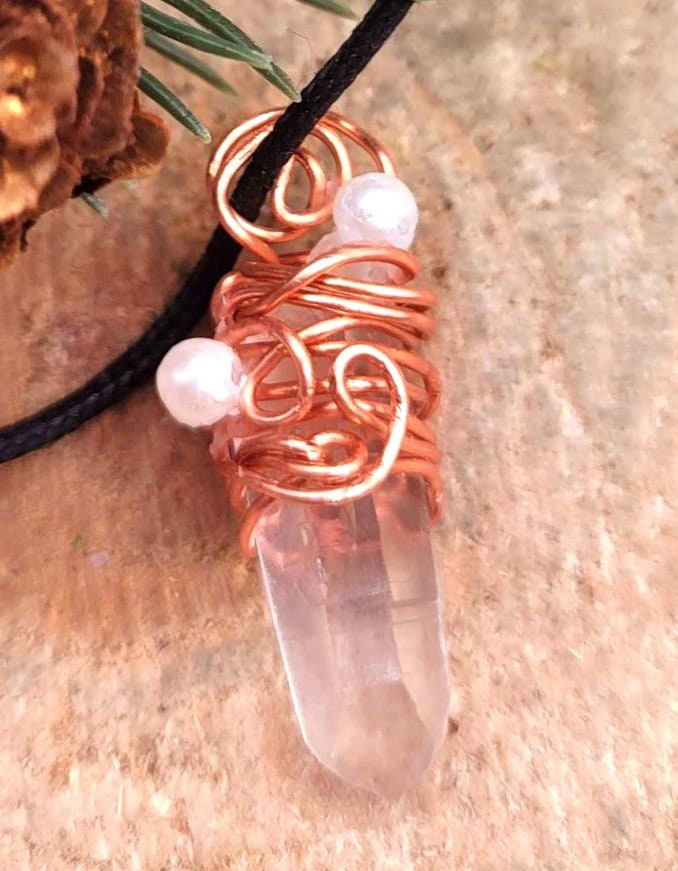 Beautiful Nature Tibet Himalayan Lemurian Crystal Point Pendant Necklace