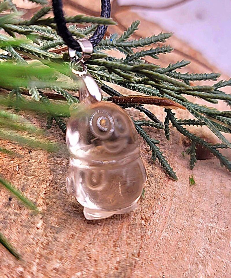Nature Clear Crystal Hand Carved Penguin Pendant Necklace