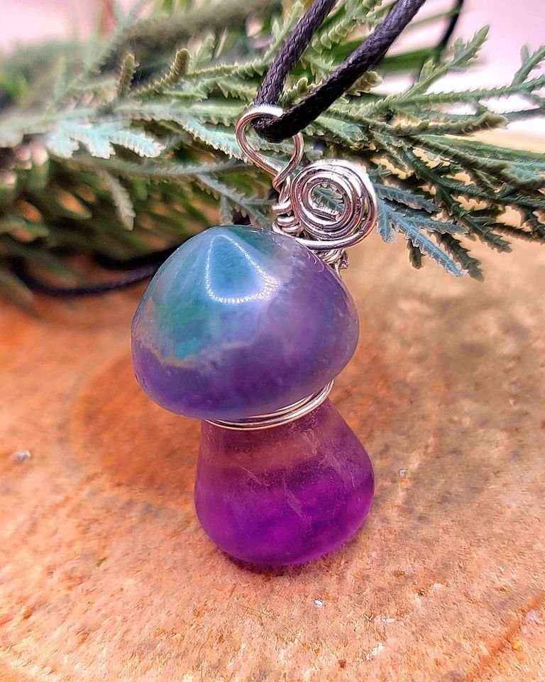 Beautiful Nature Rainbow Fluorite Hand Carved Mushroom Pendant Necklace