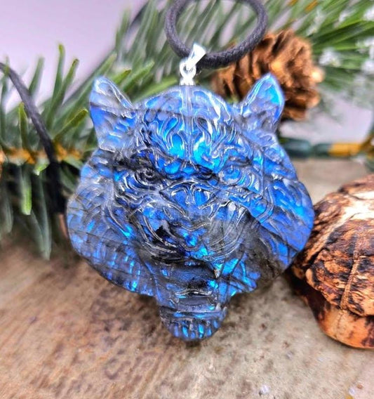 Nature Labradorite Flashy Powerful Tiger Pendant Necklace