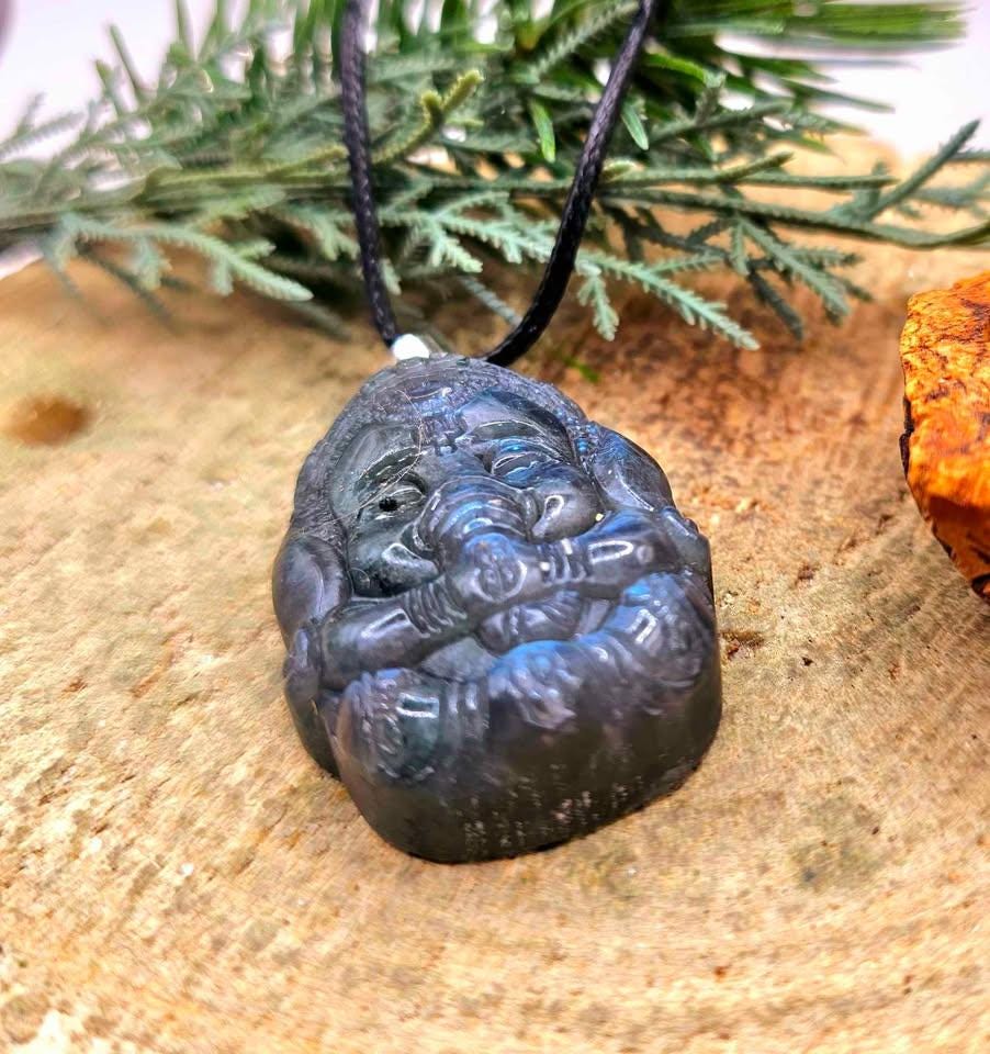 Nature Labradorite Flashy Carved Elephant God Ganesha Blessing Pendant Necklace