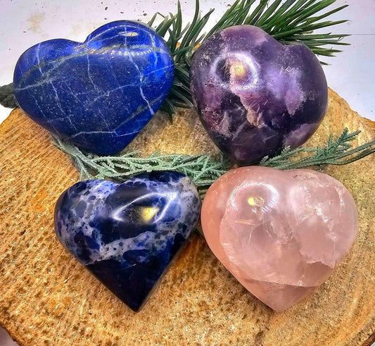 Selection Nature Stone Carved Heart Palm Stones Decor
