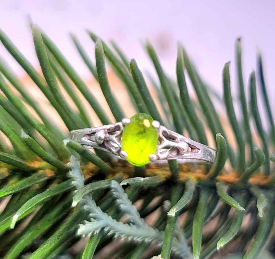 Beautiful Nature Green Peridot Bracelet & Sterling Silver Ring 2pcs Set