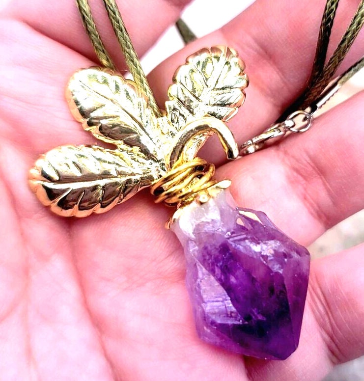 Unique Nature Amethyst Crystal Point Gold Metal Leaf & Stem Big Carrot Necklace