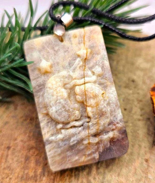 Nature Cream Moonstone Carved Pisces Pendant Necklace