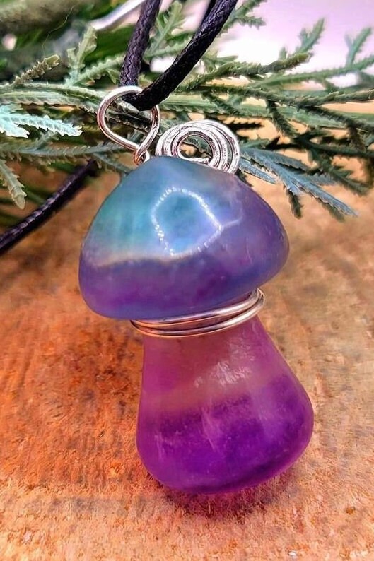 Beautiful Nature Rainbow Fluorite Hand Carved Mushroom Pendant Necklace