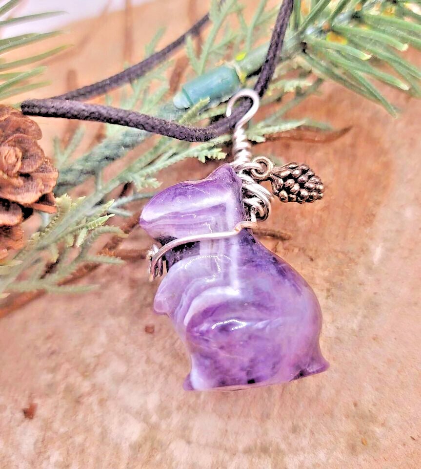 Adorable Nature Dream Amethyst Hand Carved Rabbit With Acorn Pendant Necklace