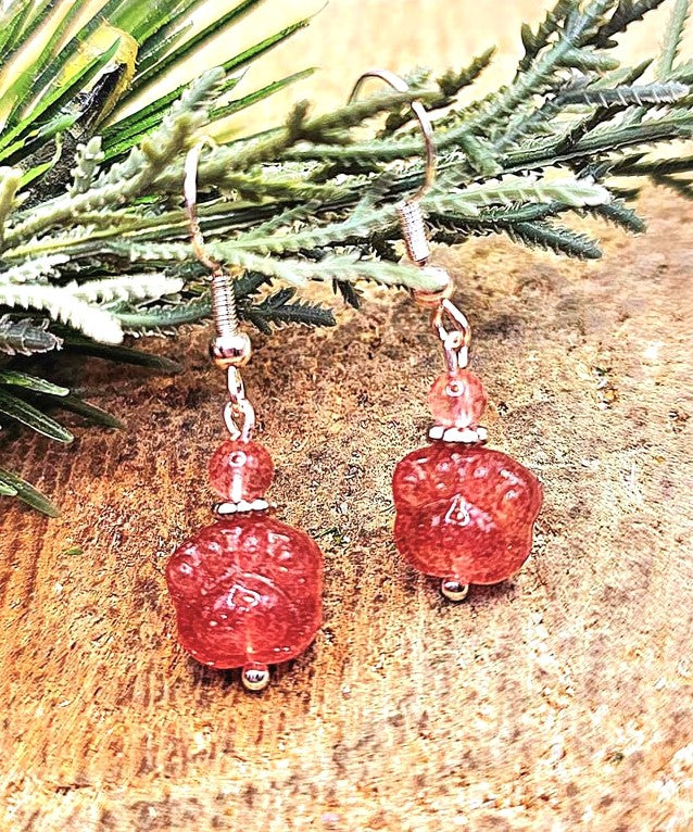 Strawberry quartz cat paw earrings side view — My Aura Gemstones