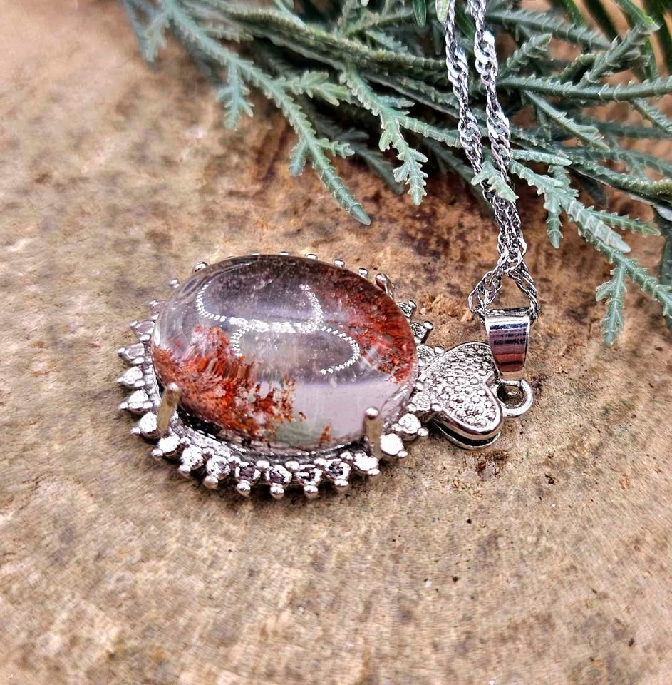 Nature Garden Oval Quartz Pendant Necklace