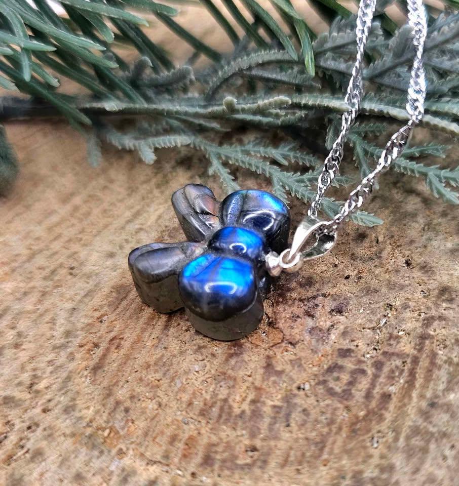 Nature Labradorite Flashy Cute Ribbon Pendant Necklace