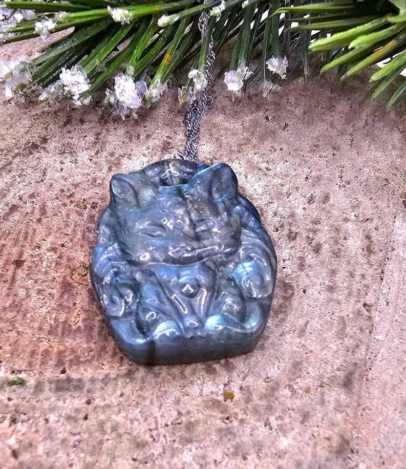 Nature Labradorite Carved Flashy Nine Tail Fox Pendant Necklace