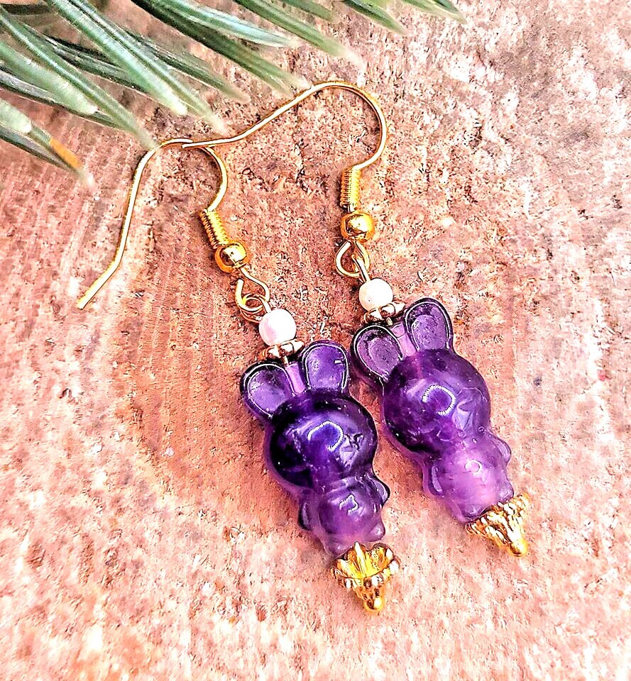 Adorable Nature High Quality Amethyst Hand Carved Sleepy Rabbit Earring