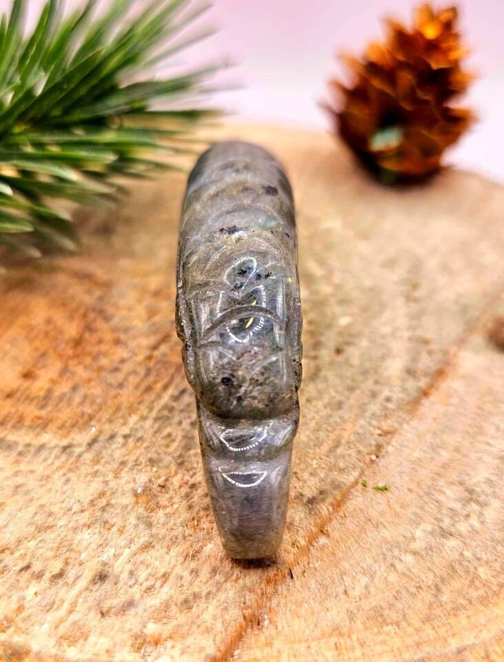 Unique Nature Labradorite Hand Carved Eagle Decor Figure