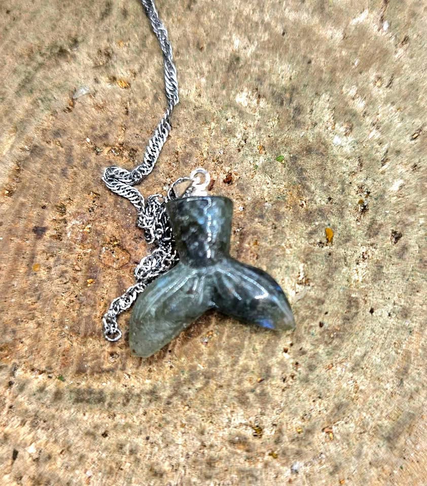 Nature Labradorite Carved Flashy Mermaid Tail Pendant Necklace
