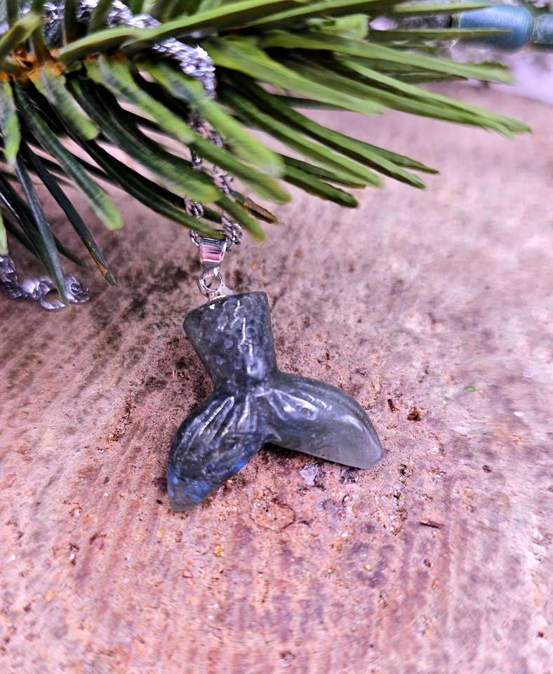 Nature Labradorite Carved Flashy Mermaid Tail Pendant Necklace
