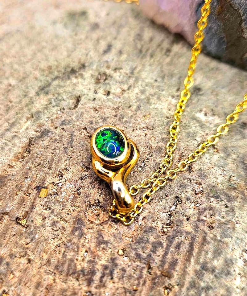 Vintage Australian Opal Pendant Necklace