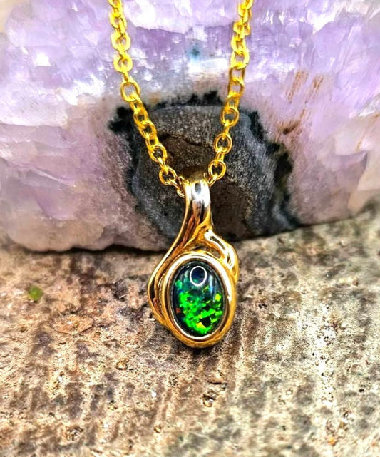 Vintage Australian Opal Pendant Necklace