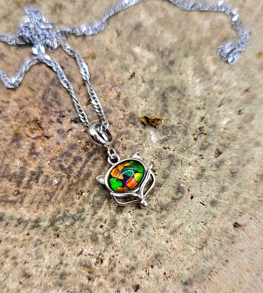 Nature Rainbow Ammolite Inlay 925 Fox Pendant Necklace