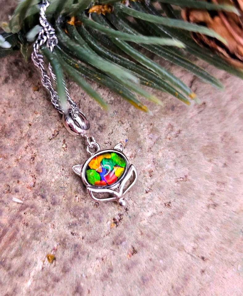 Nature Rainbow Ammolite Inlay 925 Fox Pendant Necklace
