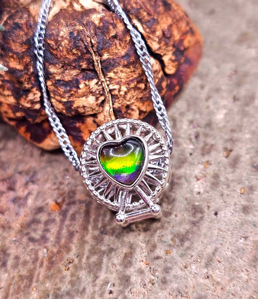 Genuine Canadian Ammolite Ferris Wheel 925 Pendant Necklace.