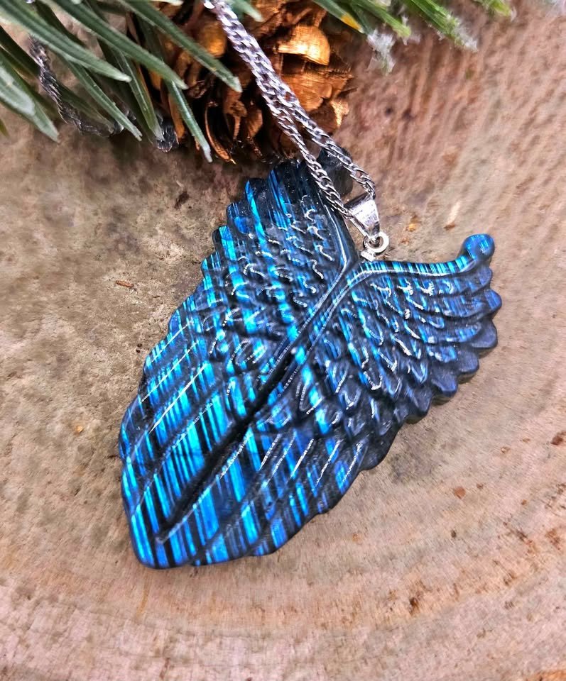 Nature Labradorite Carved Flashy Angel Wing Pendant Necklace