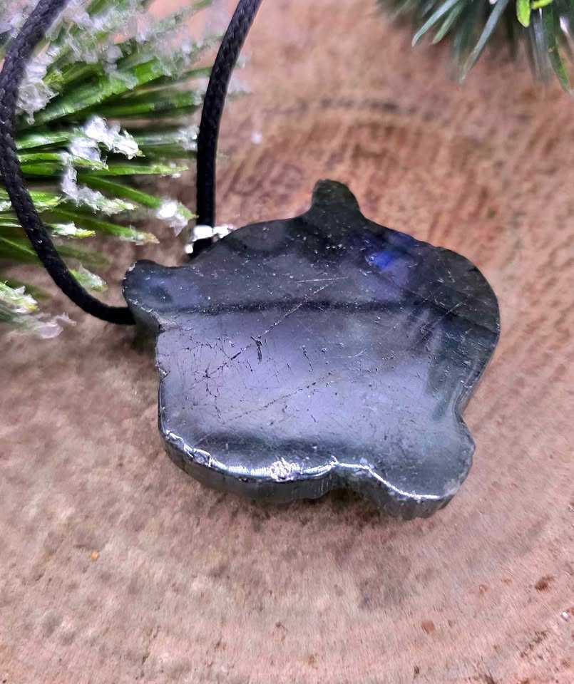 Nature Labradorite Flashy Powerful Tiger Pendant Necklace