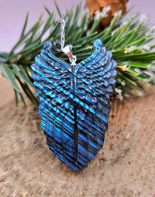 Nature Labradorite Carved Flashy Angel Wing Pendant Necklace