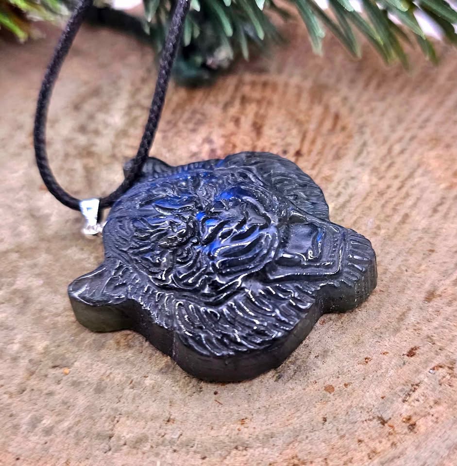 Nature Labradorite Flashy Powerful Tiger Pendant Necklace