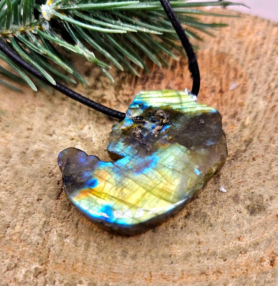 Nature Labradorite Carved Flashy Medusa Big Pendant Necklace