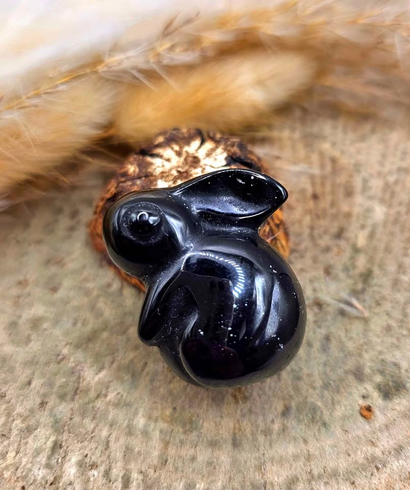 Nature Obsidian Hand Carved Bunny Decor Figure