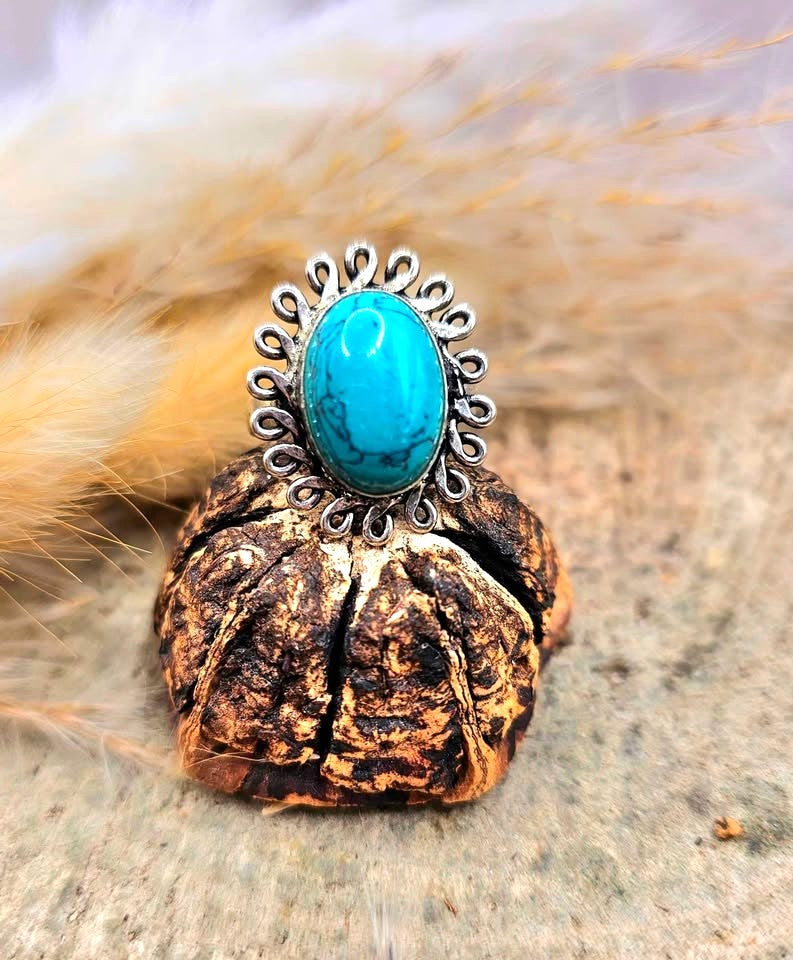 Beautiful Howlite Oval Stone 925 Stamp Silver Ring ( Size 6)