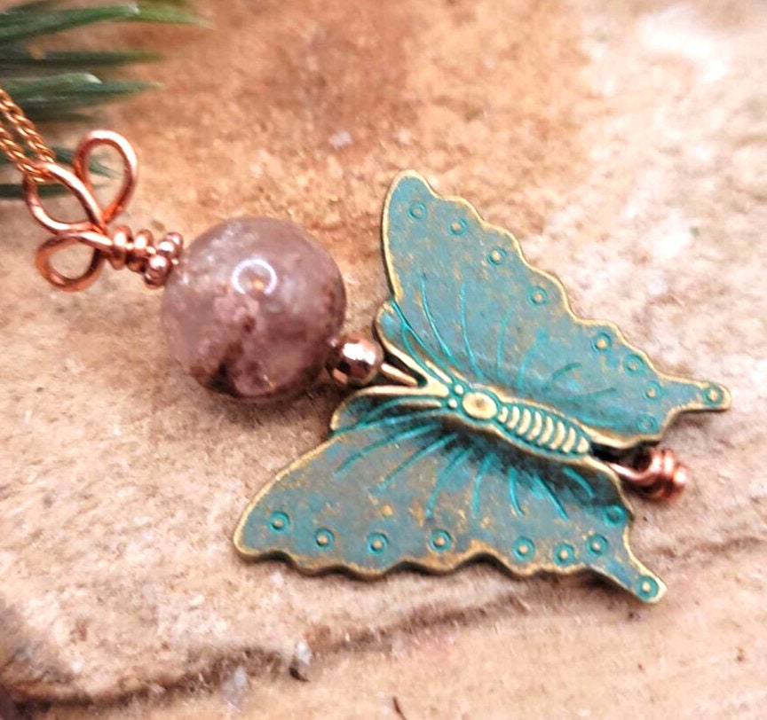 Unique Nature Plum Blossom Rutilated Bead With Bass Butterfly Pendant Necklace