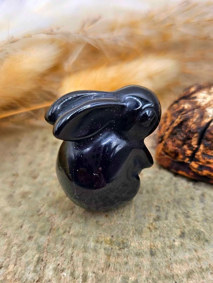 Nature Obsidian Hand Carved Bunny Decor Figure
