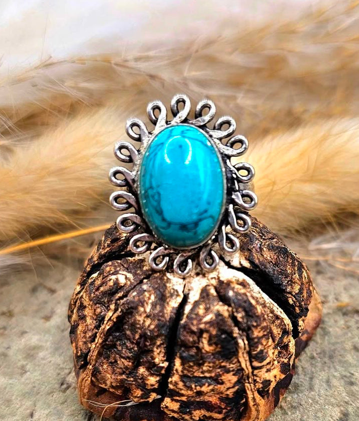 Beautiful Howlite Oval Stone 925 Stamp Silver Ring ( Size 6)