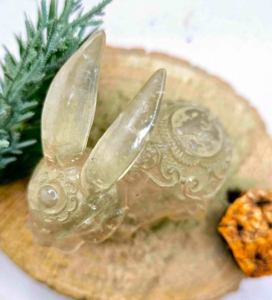 Nature Crystal Chips Resin Blessing Fortune Big Rabbit Figure