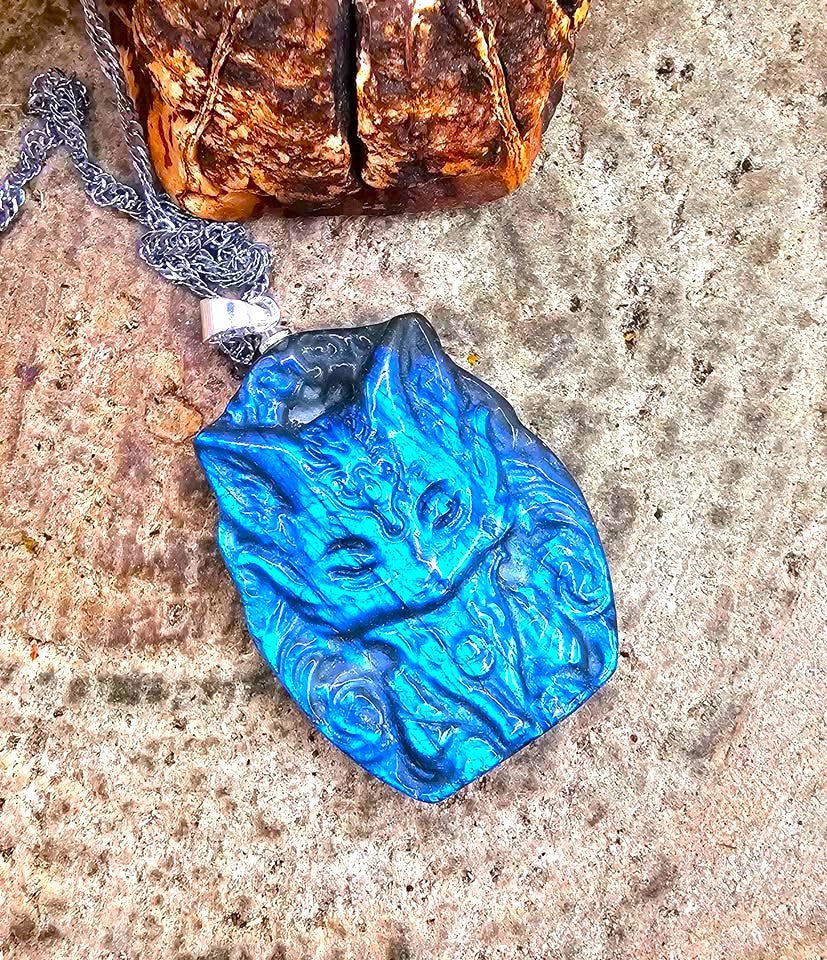 Nature Labradorite Carved Flashy Nine Tail Fox Pendant Necklace