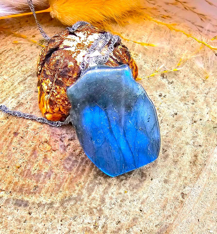 Nature Labradorite Carved Flashy Nine Tail Fox Pendant Necklace