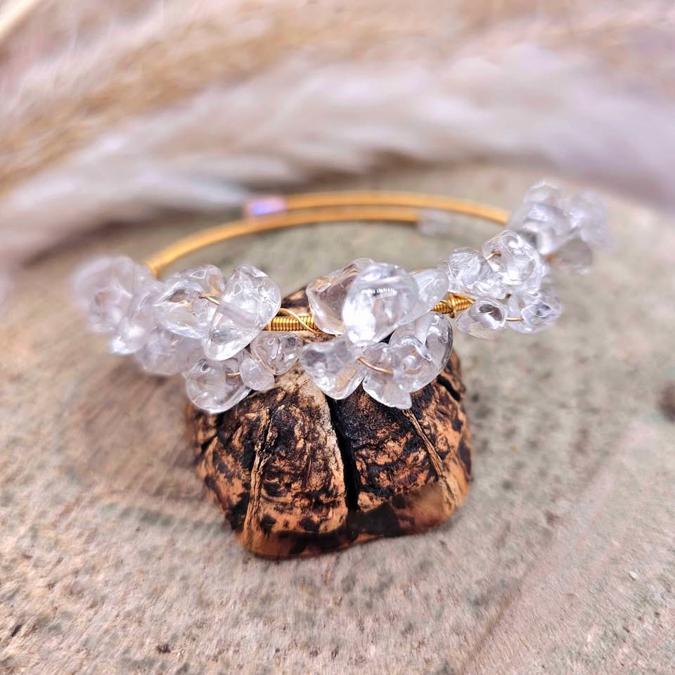 Nature Crystal Chips Flowers Bangle