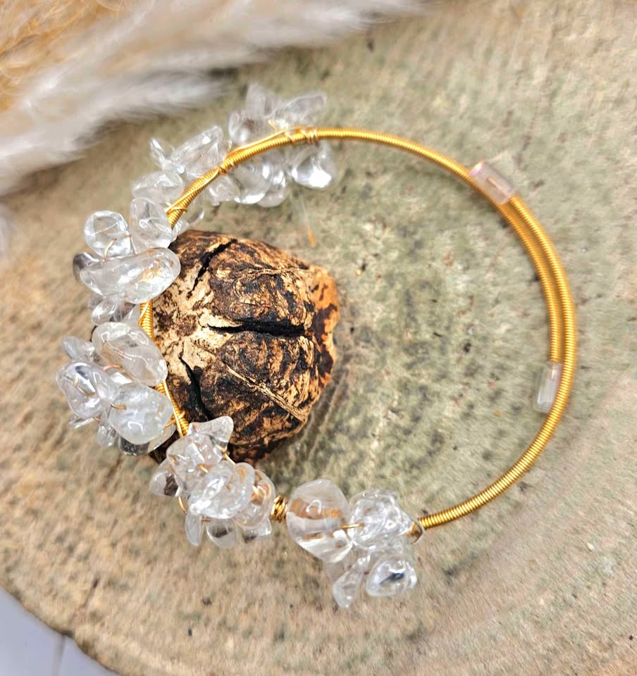 Nature Crystal Chips Flowers Bangle