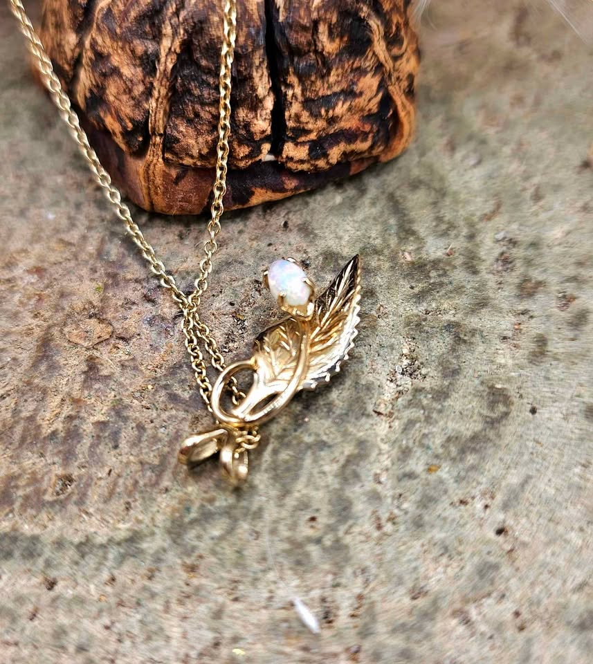 14K Gold Filled Opal Artistic Leaf Pendant With Necklace.