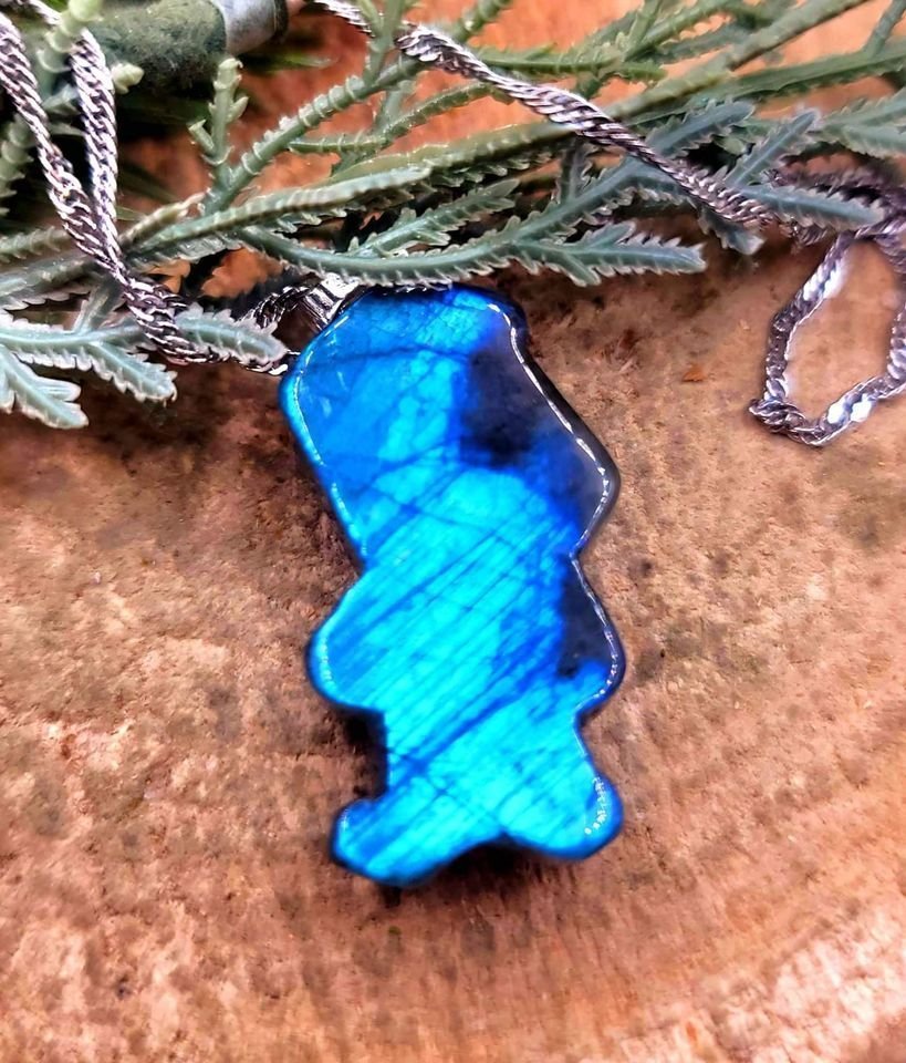 Nature Labradorite Flashy Carved Cute Dog Pendant Necklace