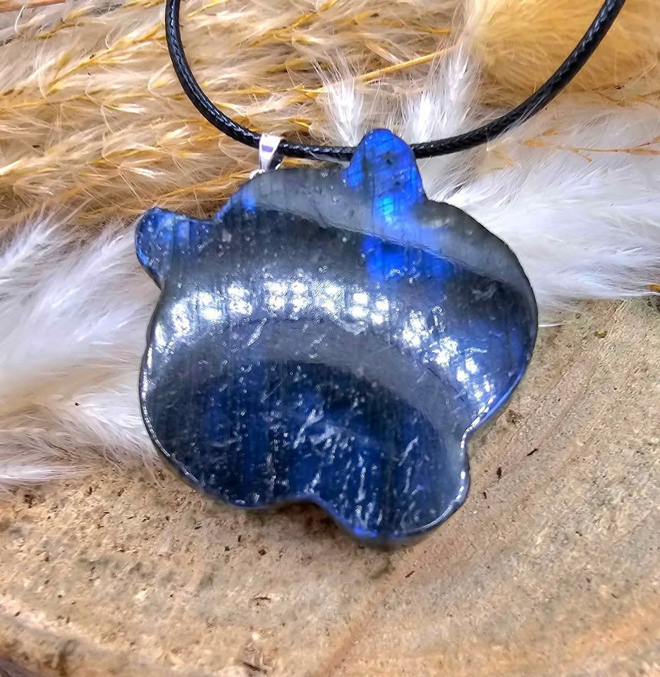 Nature Labradorite Flashy Powerful Tiger Pendant Necklace