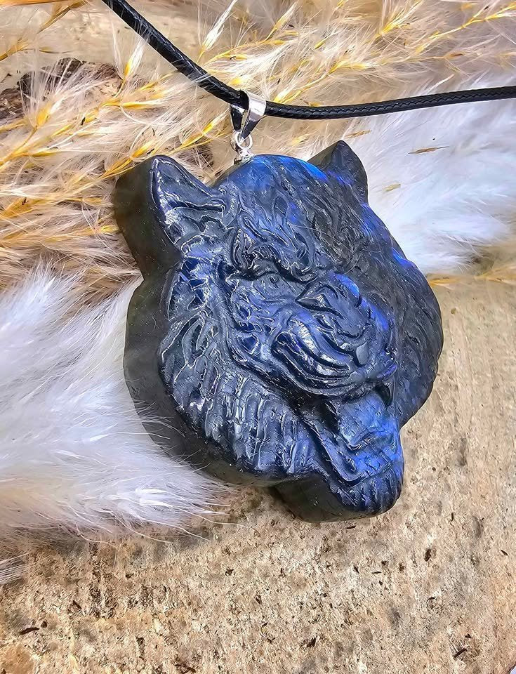 Nature Labradorite Flashy Powerful Tiger Pendant Necklace