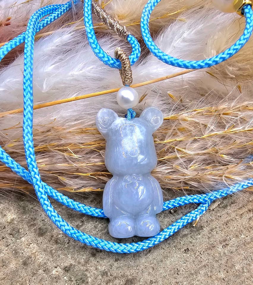 Nature Jade Carved Cute Bear Pendant Necklace