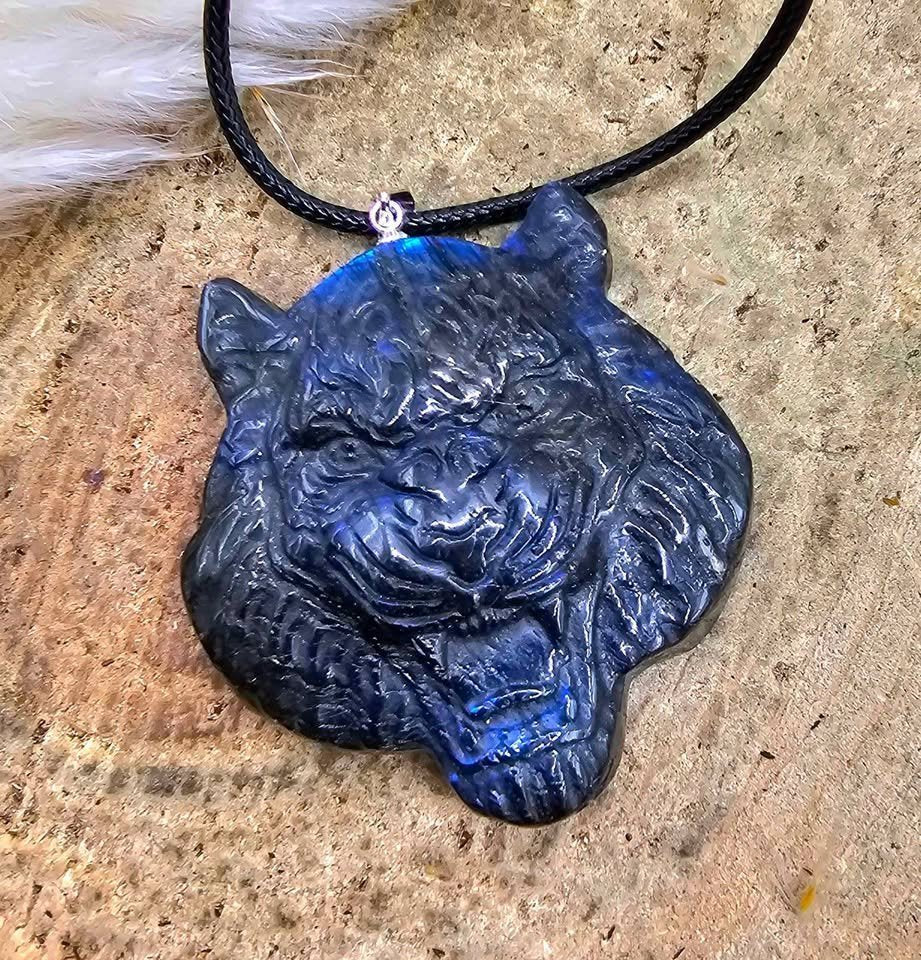 Nature Labradorite Flashy Powerful Tiger Pendant Necklace