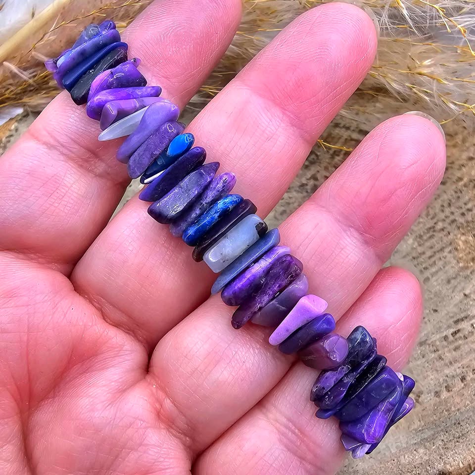 Nature Sugilite Stone Freeform Chips Bracelet