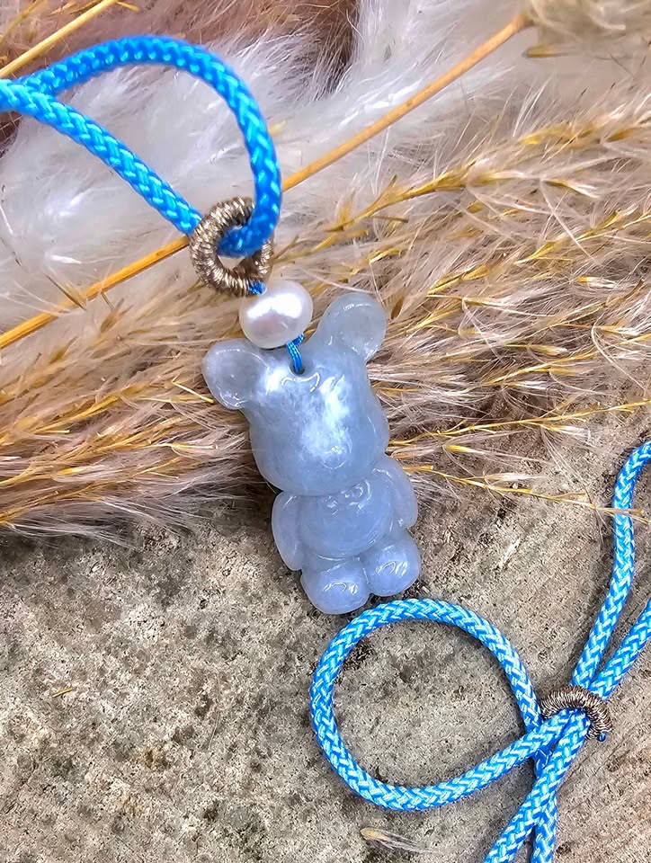 Nature Jade Carved Cute Bear Pendant Necklace