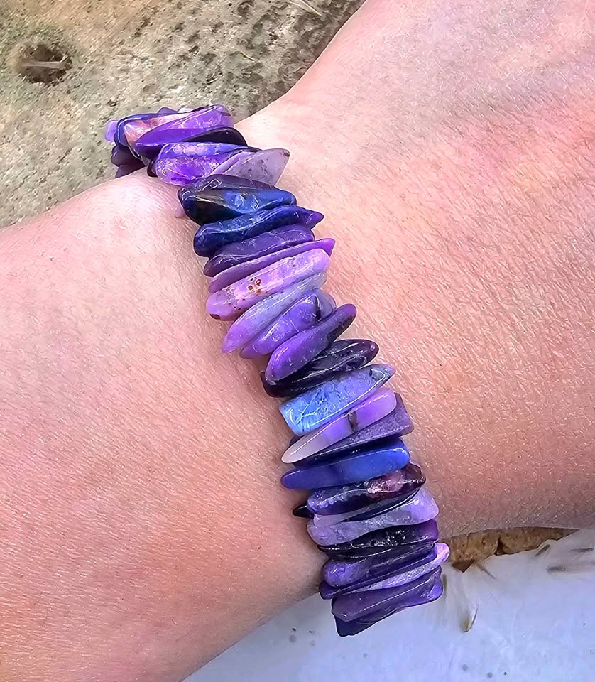 Nature Sugilite Stone Freeform Chips Bracelet