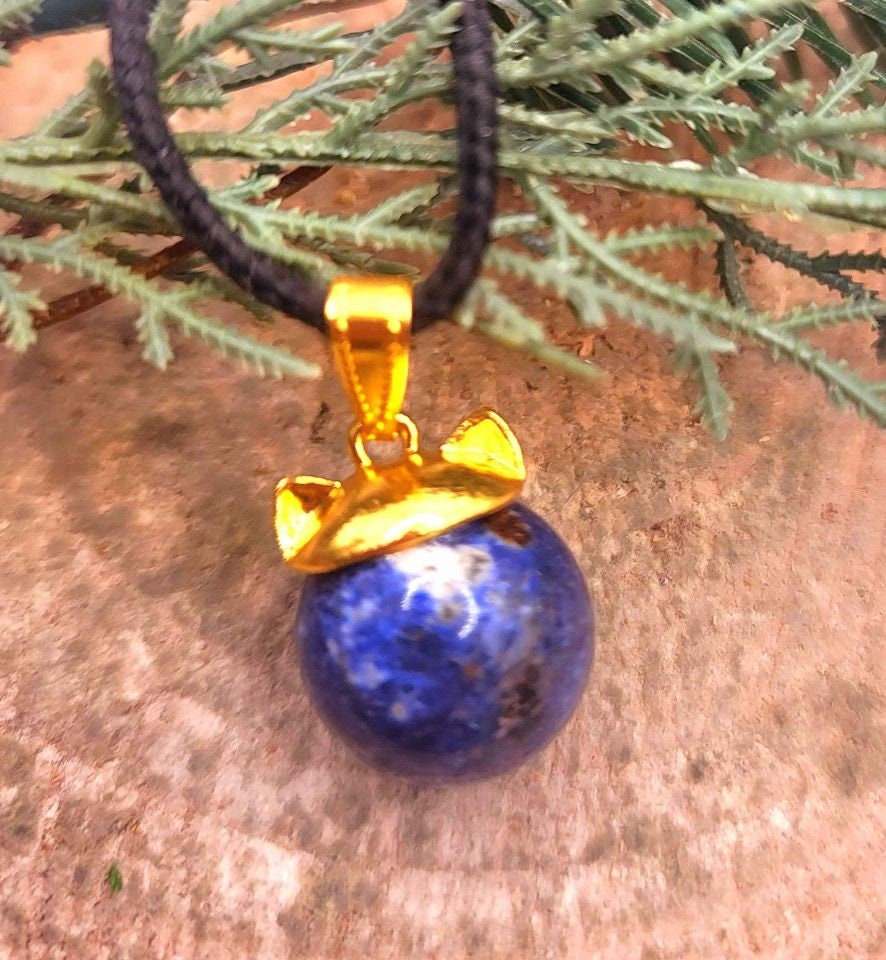 Beautiful Nature Blue Sodalite Sphere With Cat Cab Pendant Necklace